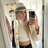 carlyathompson7